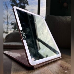 Rechargeable Travel Mirror🪞